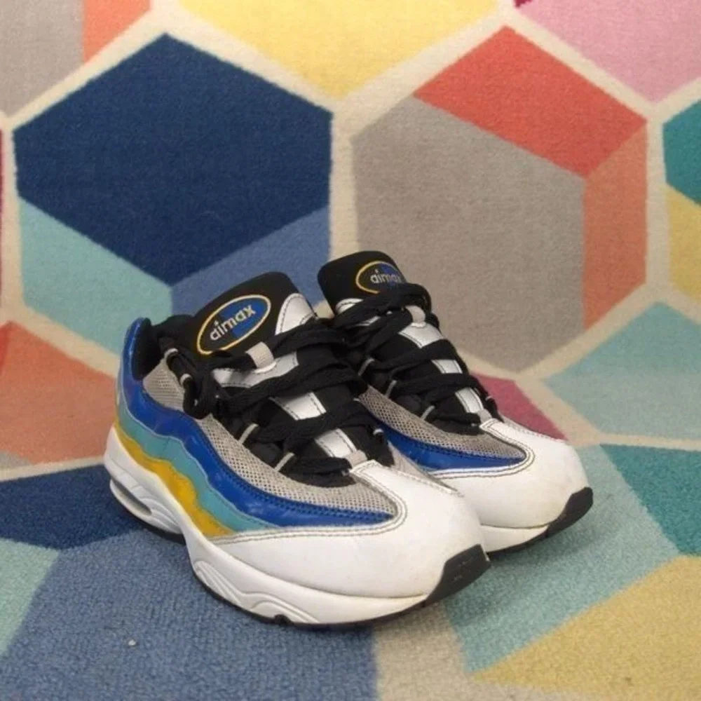Nike Air Max 95 Game Change Size 4.5y‎